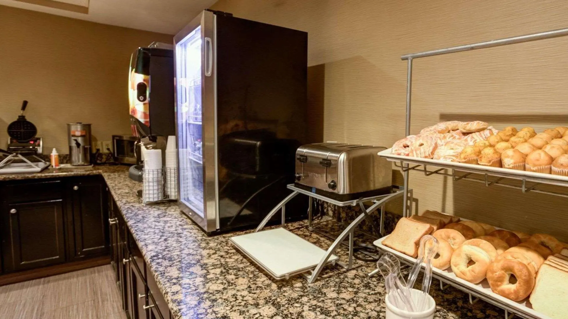 *** Hotel Comfort Suites Airport Charlotte Estados Unidos