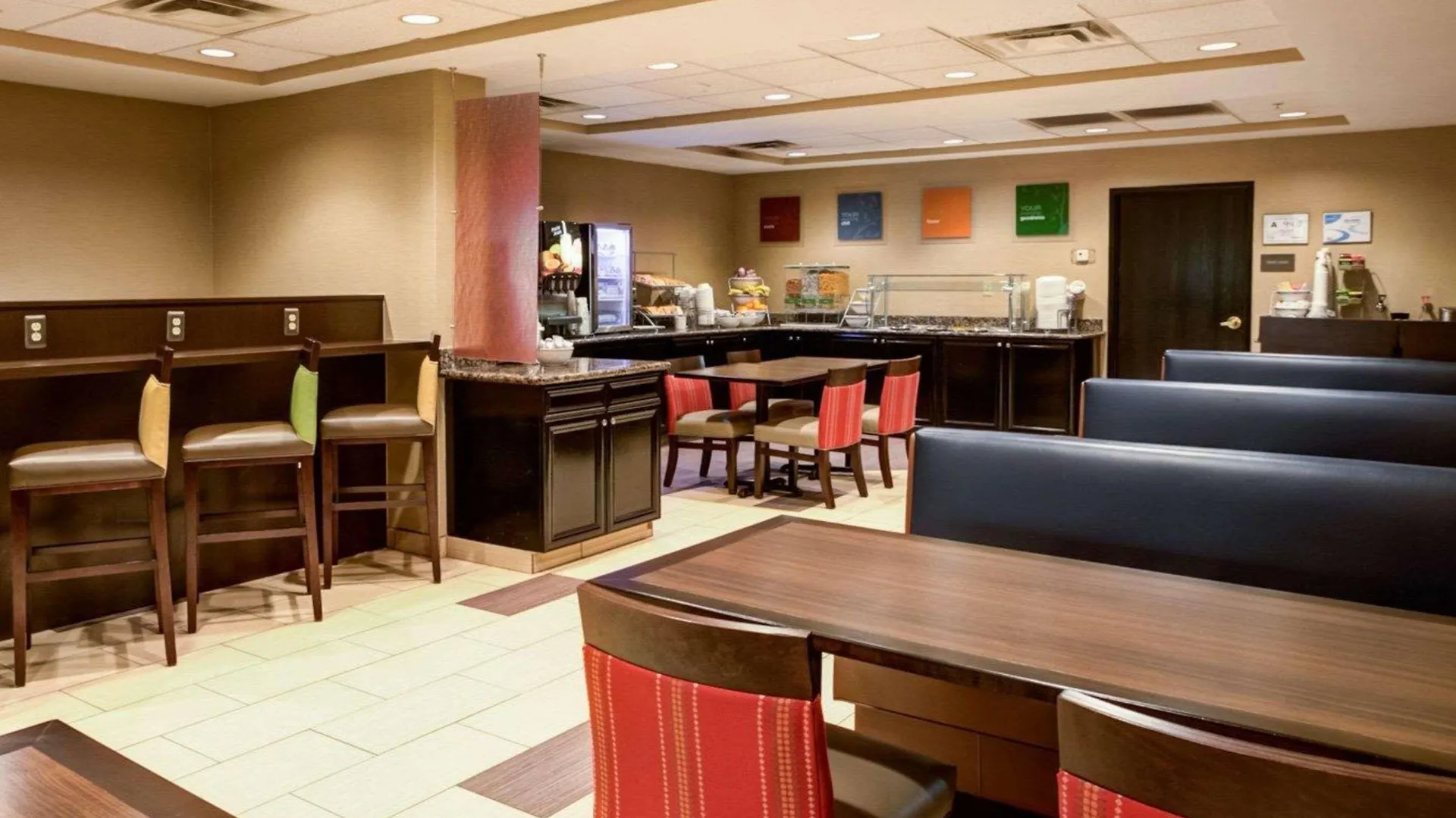 Hotel Comfort Suites Airport Charlotte