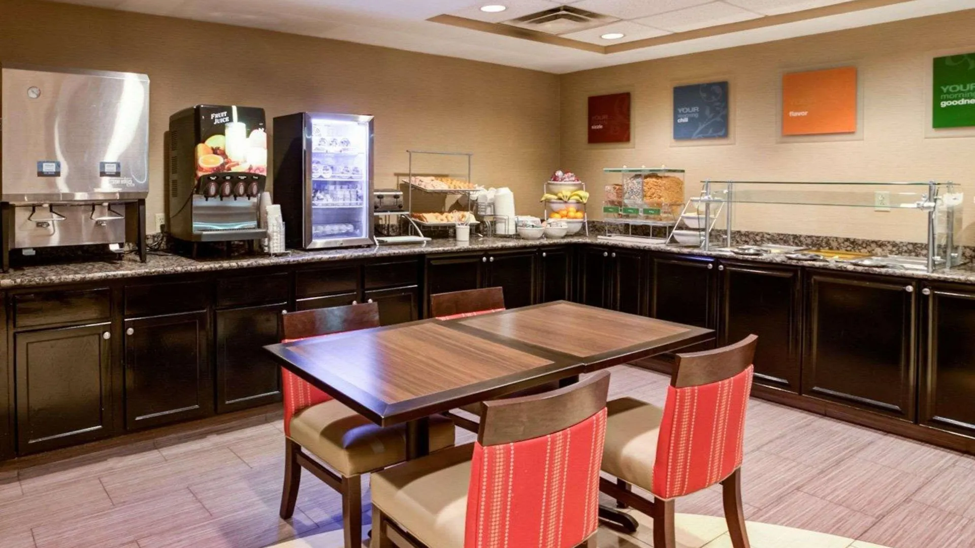 Comfort Suites Airport Charlotte 3*,