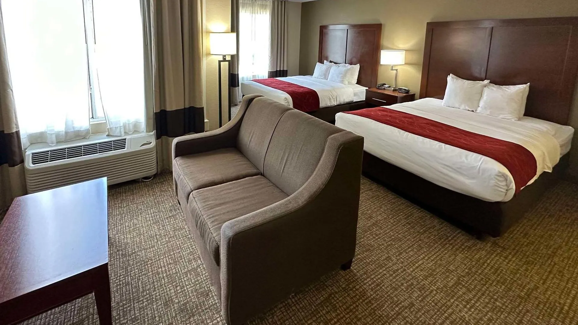 Comfort Suites Airport Charlotte