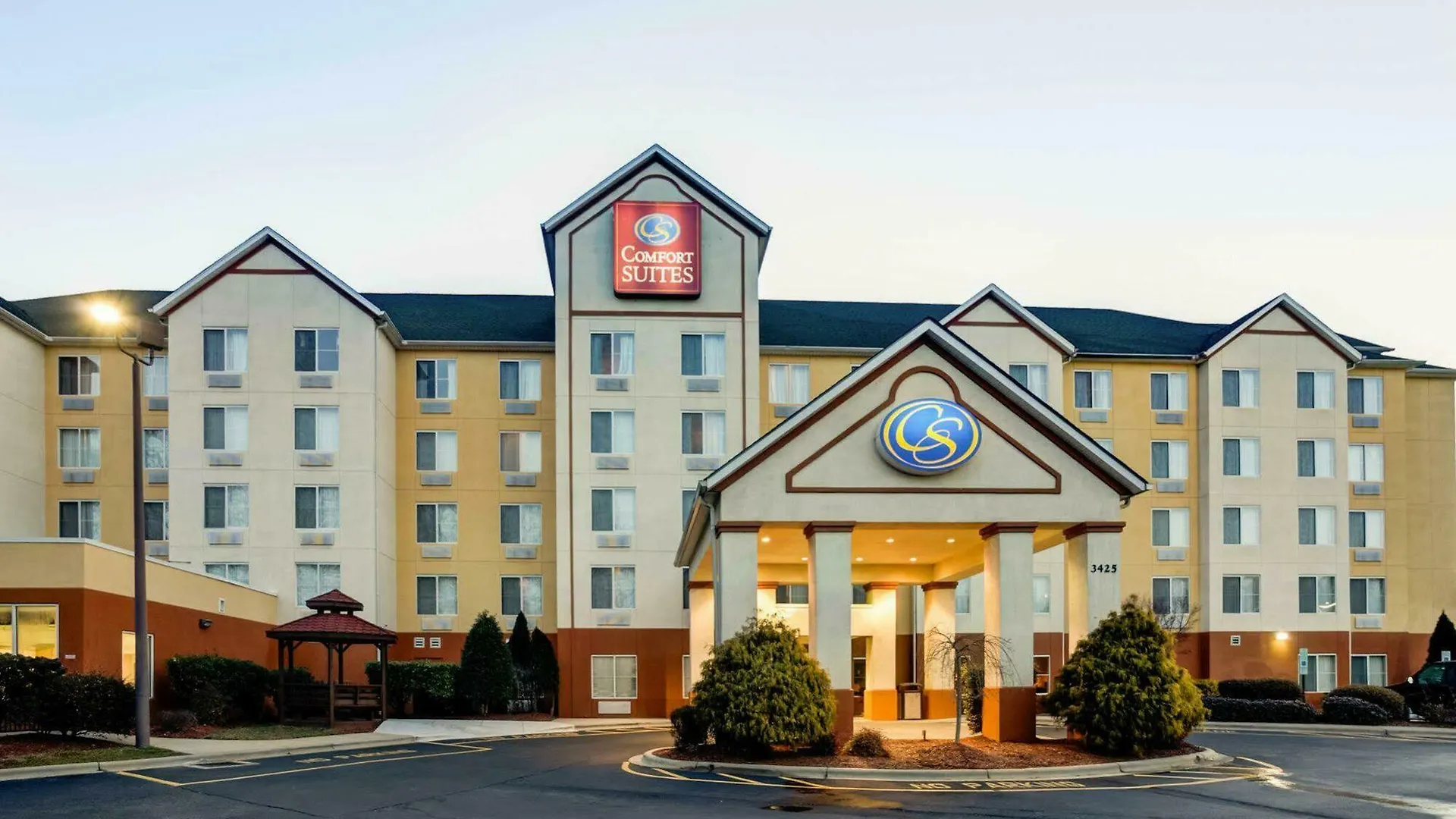 Comfort Suites Airport Charlotte Hotel