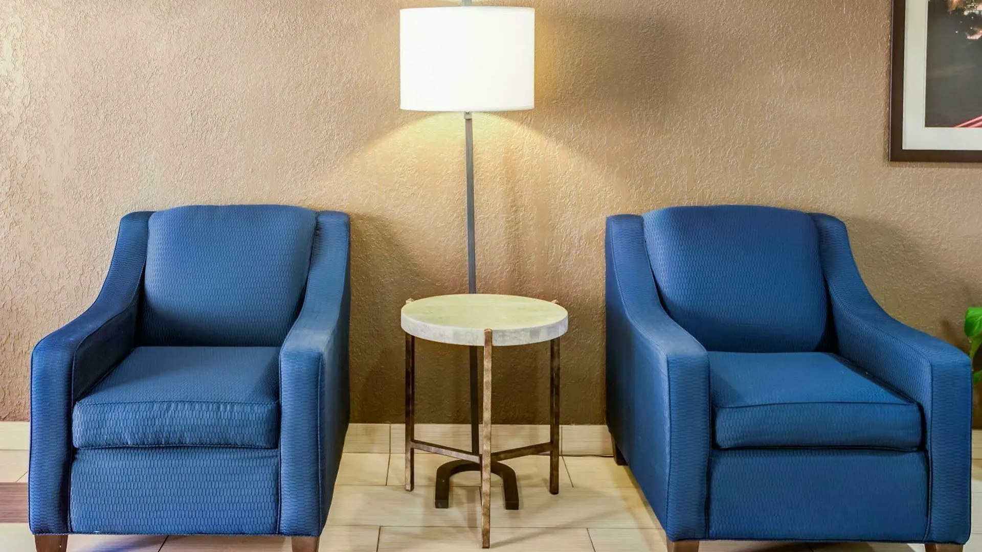 *** Hotel Comfort Suites Airport Charlotte Estados Unidos
