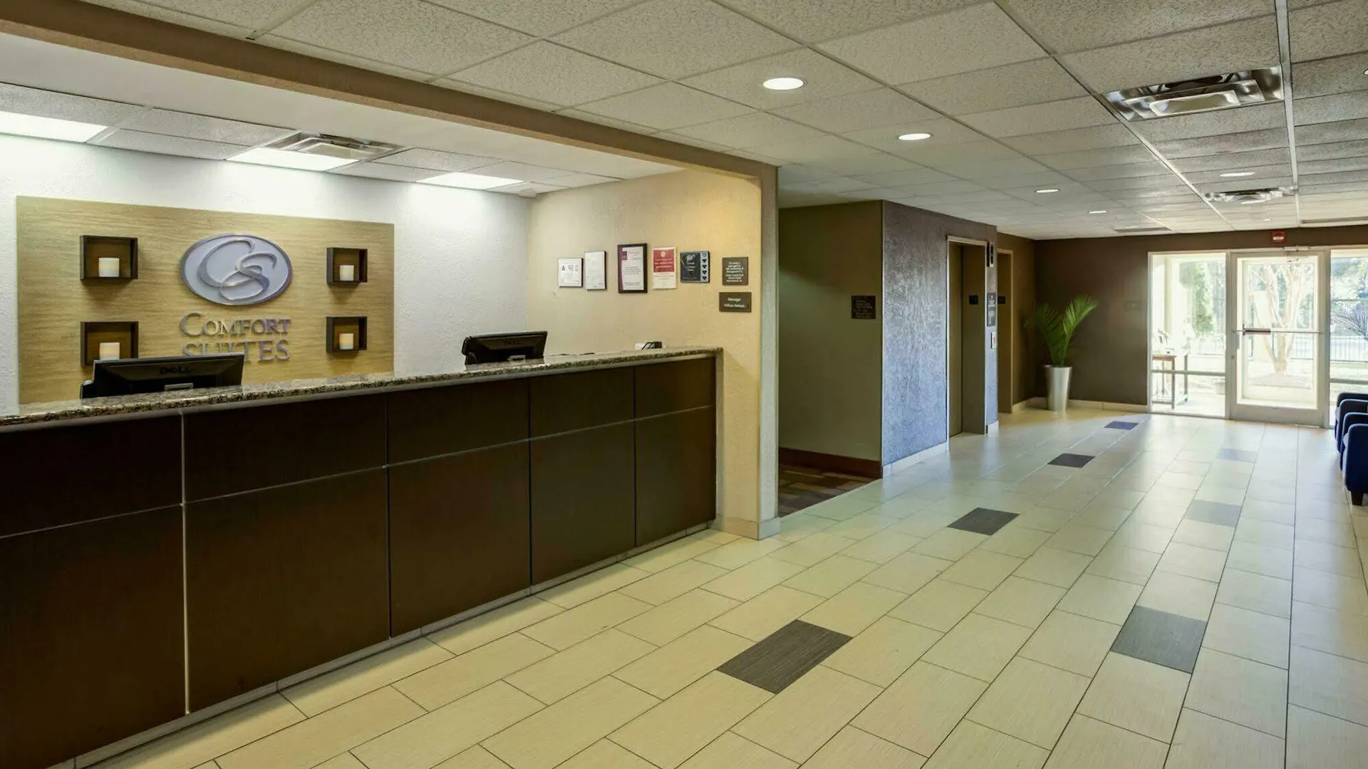 Comfort Suites Airport Charlotte